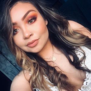 Meet your Posher, Mariá